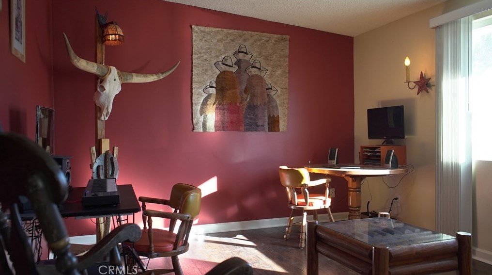 7204 Palm Ave, Yucca Valley CA 92284-4044 exterior