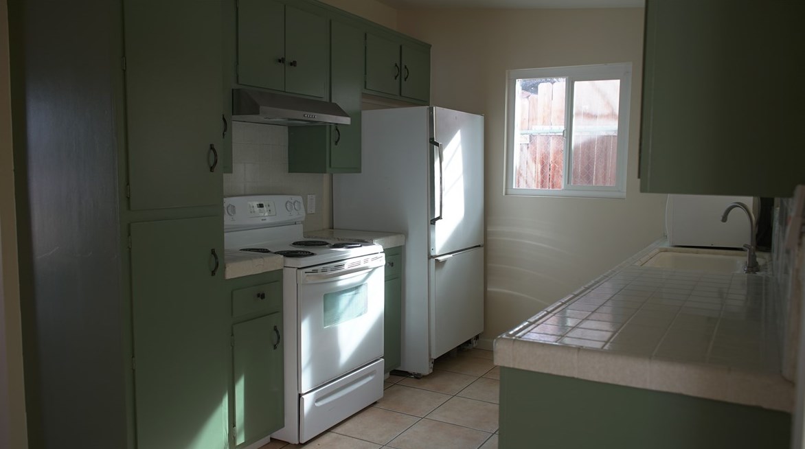 7204 Palm Ave, Yucca Valley CA 92284-4044 exterior