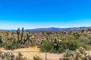 7495 Canyon Dr, Yucca Valley, CA 92284 - Photo 4
