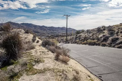7587 Rockaway Avenue, Yucca Valley, CA 92284 - Photo 4