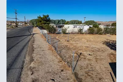 61984 Commercial Street, Joshua Tree, CA 92252 - Photo 8