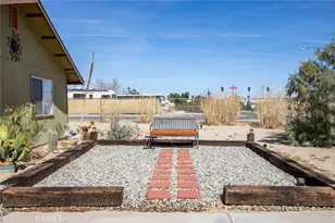 6600 Split Rock Ave, 29 Palms MCB, CA 92277 - Photo 2