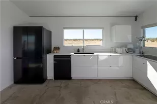 60810 Cole Ln, Landers, CA 92285 - Photo 14