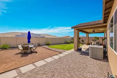 11588 Sky Pointe Drive, Desert Hot Springs, CA 92240 - Photo 32