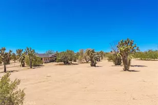 56810 Chipmunk Trail, Yucca Valley, CA 92284 - Photo 24