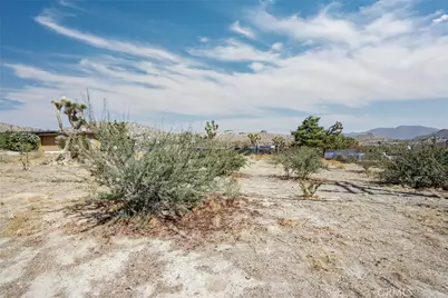 57106 Crestview Drive, Yucca Valley, CA 92284 - Photo 10