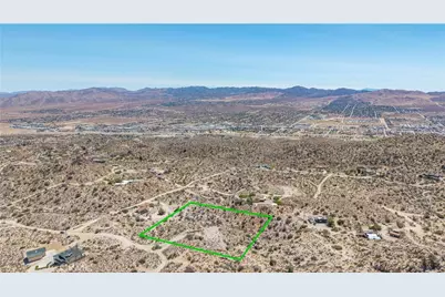 56643 Plaza Del Amigo, Yucca Valley, CA 92284 - Photo 8