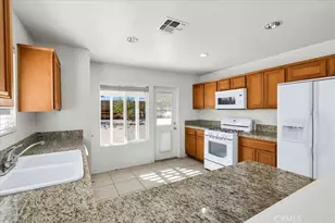 5154 Split Rock Ave, 29 Palms MCB, CA 92277 - Photo 10