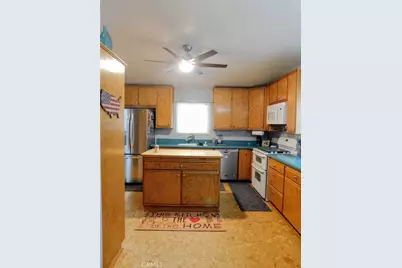 5971 Rose Ellen, 29 Palms MCB, CA 92277 - Photo 10