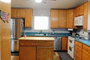 5971 Rose Ellen, 29 Palms MCB, CA 92277 - Photo 10