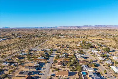 6972 49 Palms Avenue, 29 Palms MCB, CA 92277 - Photo 8