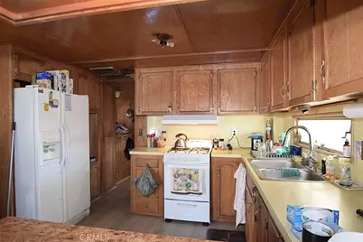 56425 29 Palms Highway #100, Yucca Valley, CA 92284 - Photo 8