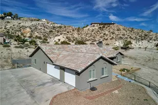 6202 Mandarin Rd, Yucca Valley, CA 92284 - Photo 4