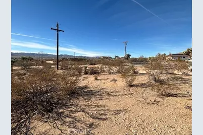 5747 Marvin Drive, Yucca Valley, CA 92284 - Photo 2