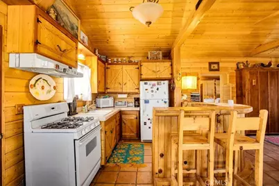 5636 Roy Rogers Road, Pioneertown, CA 92268 - Photo 18