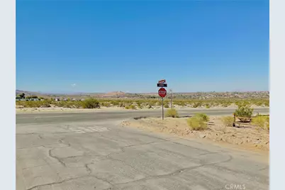 74517 Serrano, 29 Palms MCB, CA 92277 - Photo 10