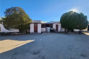 6444 Tamarisk, 29 Palms MCB, CA 92277 - Photo 2