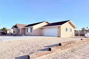 74541 Sunrise Dr, 29 Palms MCB, CA 92277 - Photo 2