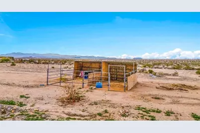 67550 Del Oro, 29 Palms MCB, CA 92277 - Photo 28