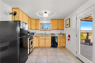 2653 Meldora, 29 Palms MCB, CA 92277 - Photo 36