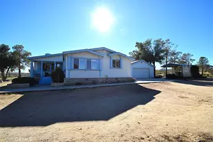 56788 Encantado Rd, Landers, CA 92285 - Photo 2
