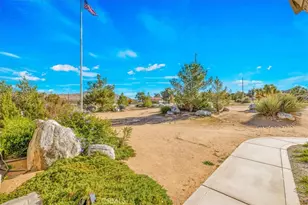 58484 Juarez Dr, Yucca Valley, CA 92284 - Photo 6