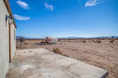 82229 Raven Roost, 29 Palms MCB, CA 92277 - Photo 24