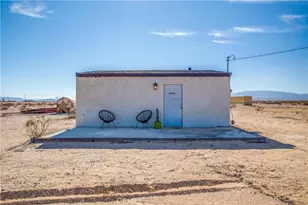 82229 Raven Roost, 29 Palms MCB, CA 92277 - Photo 2