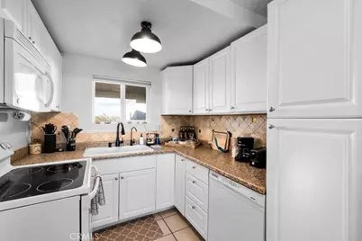 1560 Jackrabbit Trail, 29 Palms MCB, CA 92277 - Photo 16