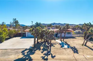 56605 Taos Trail, Yucca Valley, CA 92284 - Photo 2