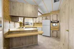 7501 Palm Ave, Yucca Valley, CA 92284 - Photo 12