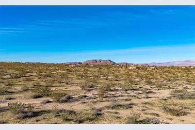 437 Mallow Road, Landers, CA 92285 - Photo 44