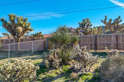 61017 Navajo Trail, Joshua Tree, CA 92252 - Photo 30