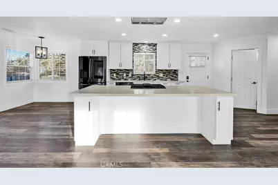 8054 Joshua Lane, Yucca Valley, CA 92284 - Photo 6