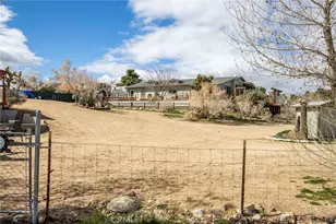 2863 Ox Yoke, Pioneertown, CA 92268 - Photo 40