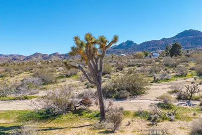 61851 Skyline Drive, Joshua Tree, CA 92252 - Photo 2
