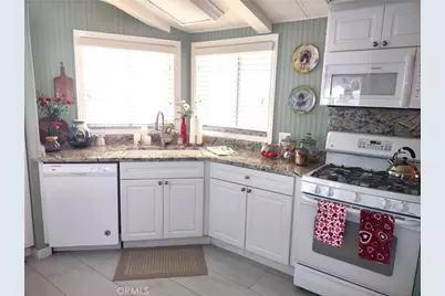 554 Beach Drive, Needles, CA 92363 - Photo 2