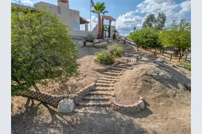 57045 Plaza Del Amigo, Yucca Valley, CA 92284 - Photo 14