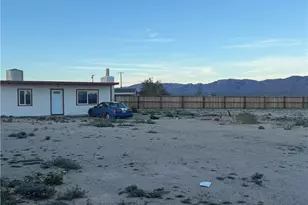 81818 Carey, 29 Palms MCB, CA 92277 - Photo 4