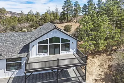 445 Woodcreek, Big Bear City, CA 92314 - Photo 10