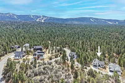 445 Woodcreek, Big Bear City, CA 92314 - Photo 2