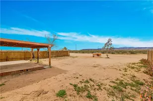 492 Surrey Ave, Landers, CA 92284 - Photo 40