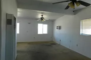 7491 Sherman Hoyt, 29 Palms MCB, CA 92277 - Photo 16