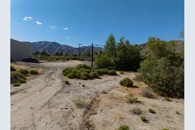 50024 Twentynine Palms Highway, Morongo Valley, CA 92256 - Photo 40