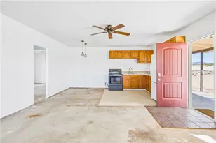 5828 Steeg, 29 Palms MCB, CA 92277 - Photo 8