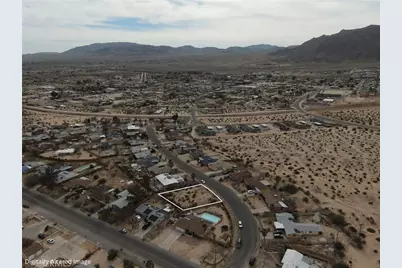 73402 Yucca, 29 Palms MCB, CA 92277 - Photo 8