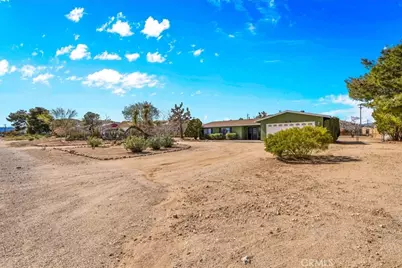 4808 Camarilla Avenue, Yucca Valley, CA 92284 - Photo 4