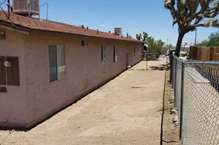 6434 Linda Lee, Yucca Valley, CA 92284 - Photo 2
