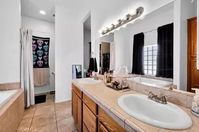 64586 Brae Burn Avenue, Desert Hot Springs, CA 92240 - Photo 18