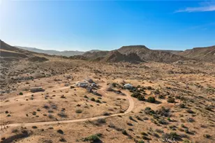 1111 Saratoga, Pioneertown, CA 92268 - Photo 8